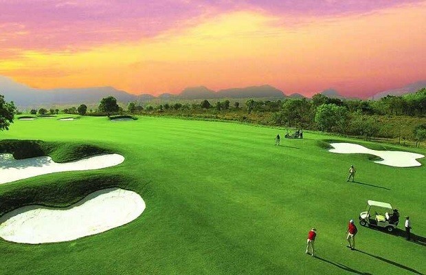 Asean Resort & Spa Hà Nội - Dịch vụ Sân golf